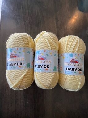 Himalaya Baby DK Yarn
Color: Yellow 
3 Skeins